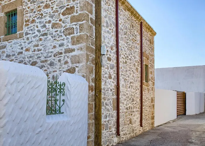 Casa Famiglia 1910 Μάλονα Village