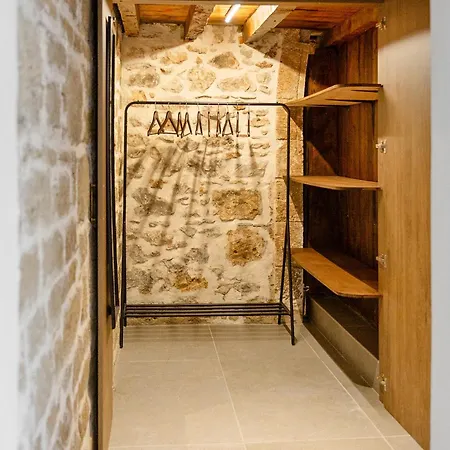 Casa Famiglia 1910 בית נופש Malona Village