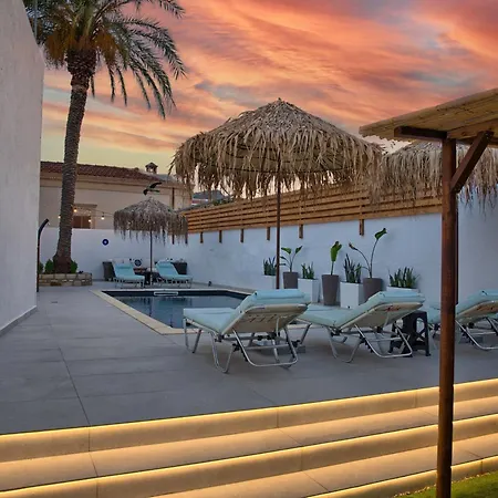 Casa Famiglia 1910 *