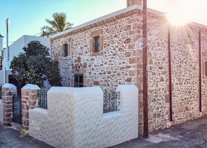 Casa Famiglia 1910 * Malona Village