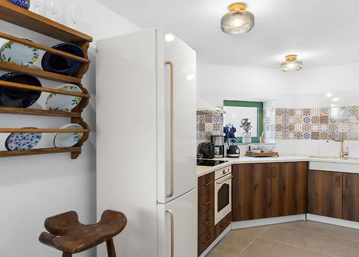 Casa Famiglia 1910 Malona Village