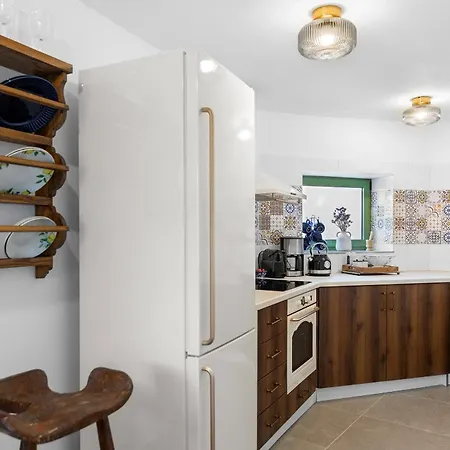 Casa Famiglia 1910 Malona Village